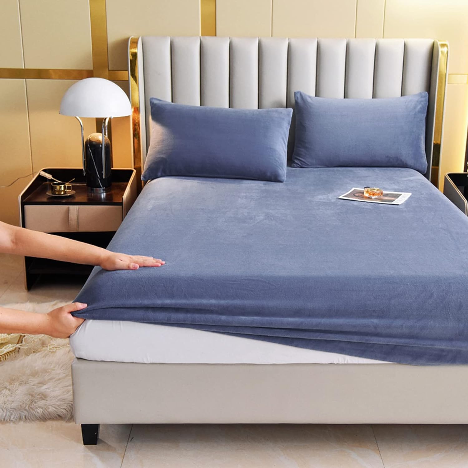 MILKY VELVET FITTED BEDSHEET - Lapis Blue