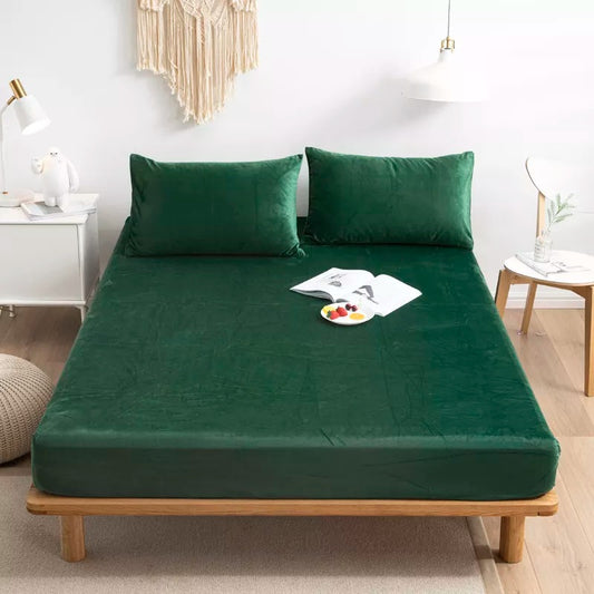 MILKY VELVET FITTED BEDSHEET - DARK GREEN