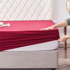 Cotton Fitted Bed Sheet With Pillows - Red